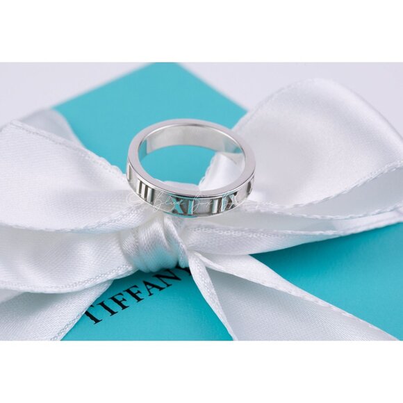 Tiffany & Co. Ring Unisex Atlas Roman Numerals Narrow Band Vintage Pinky Ring - Picture 2 of 8